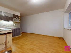 Pronájem bytu 2+kk, Břeclav, třída 1. máje, 57 m2