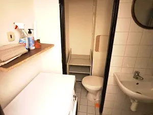 Pronájem bytu 1+kk, Praha - Radotín, Vrážská, 28 m2