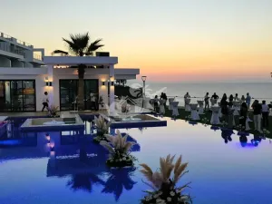 Prodej bytu 1+1, Agios Amvrosios Keryneias, Kypr, 58 m2