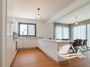 Prodej bytu 3+kk, Lemesos, Kypr, 89 m2