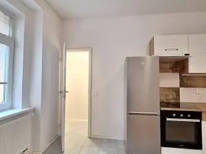 Pronájem bytu 2+1, Praha - Břevnov, Bělohorská, 57 m2