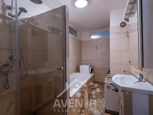 Prodej rodinného domu, Bozkov, 244 m2