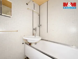 Prodej bytu 4+1, Záchlumí, 74 m2