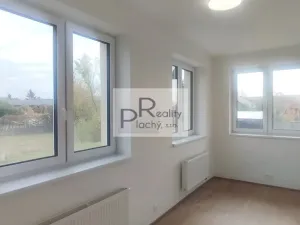 Prodej bytu 2+kk, Hevlín, 67 m2