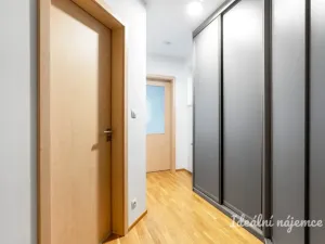 Pronájem bytu 1+kk, Praha - Hostivař, Kytínská, 34 m2