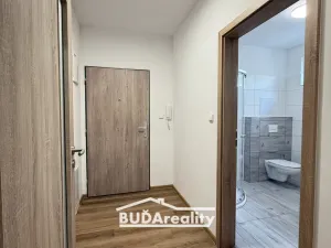 Pronájem bytu 2+kk, Otrokovice, tř. Osvobození, 40 m2
