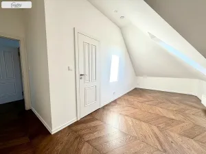 Pronájem rodinného domu, Jesenice - Zdiměřice, Skřivanová, 345 m2