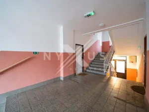 Prodej bytu 2+1, Praha - Strašnice, Černokostelecká, 57 m2