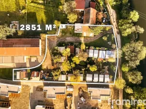 Prodej komerčního pozemku, Strachotín, 2851 m2