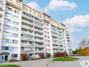 Prodej bytu 2+kk, Praha, Místecká, 49 m2