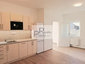 Prodej bytu 2+kk, Hevlín, 56 m2