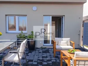 Prodej bytu 2+kk, Hevlín, 56 m2