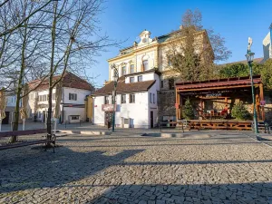 Prodej bytu 3+kk, Beroun, Náměstí Joachima Barranda, 81 m2