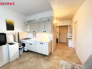 Pronájem bytu 1+1, Hradec Králové - Třebeš, Milady Horákové, 37 m2