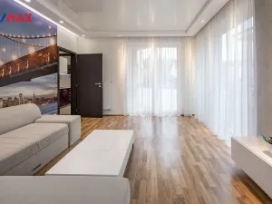 Pronájem bytu 3+1, Karlovy Vary - Doubí, Spálená, 83 m2