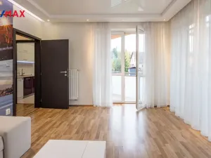 Pronájem bytu 3+1, Karlovy Vary - Doubí, Spálená, 83 m2