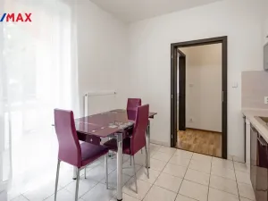 Pronájem bytu 3+1, Karlovy Vary - Doubí, Spálená, 83 m2