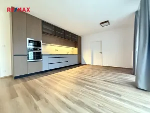 Pronájem bytu 2+kk, Plzeň, Františka Kováříka, 58 m2