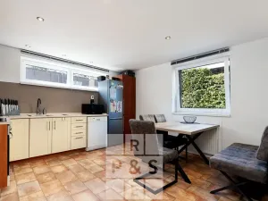 Prodej vícegeneračního domu, Praha - Štěrboholy, Pod areálem, 333 m2