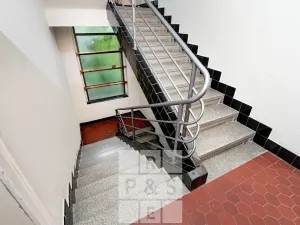 Prodej bytu 3+1, Praha - Smíchov, Nad Laurovou, 98 m2