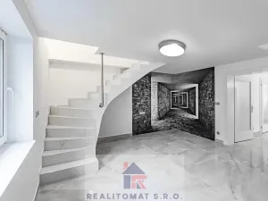 Prodej vily, Praha - Komořany, Pod lesem, 770 m2