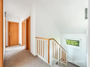 Pronájem bytu 4+kk, Praha - Satalice, Kemrova, 141 m2