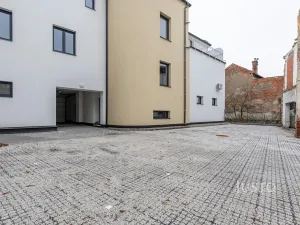 Pronájem bytu 2+kk, Staré Město, Hradišťská, 53 m2