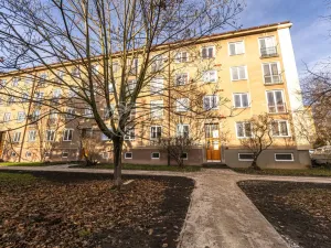 Pronájem bytu 1+1, Praha - Strašnice, U kombinátu, 30 m2