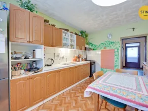 Prodej vícegeneračního domu, Uherské Hradiště - Jarošov, 140 m2