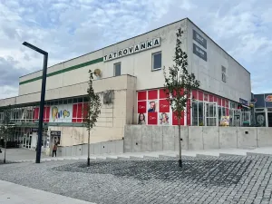 Pronájem obchodního prostoru, Kopřivnice, Nové náměstí, 60 m2