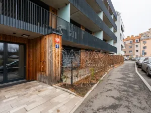 Pronájem bytu 1+kk, Praha - Braník, Skálové, 44 m2