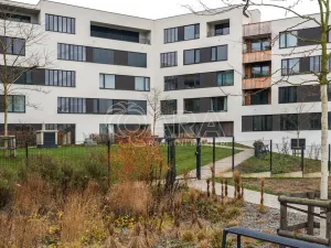 Pronájem bytu 1+kk, Praha - Braník, Skálové, 44 m2