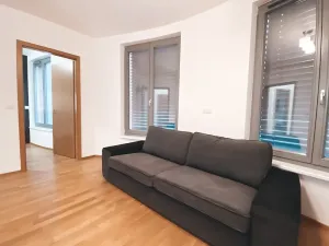 Pronájem bytu 2+kk, Praha - Kobylisy, Čumpelíkova, 52 m2
