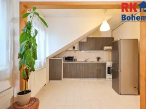 Prodej bytu 3+1, Český Brod, nám. Arnošta z Pardubic, 63 m2