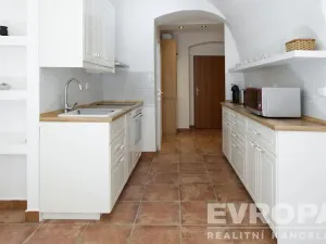 Pronájem bytu 3+1, Plzeň - Vnitřní Město, Bezručova, 95 m2