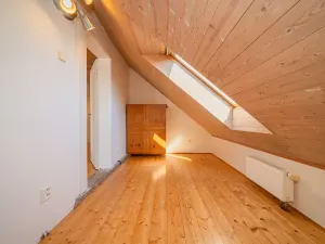 Pronájem vily, Praha - Modřany, Nečova, 200 m2