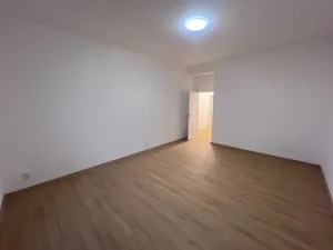 Prodej bytu 2+1, Praha - Libeň, Na stráži, 48 m2