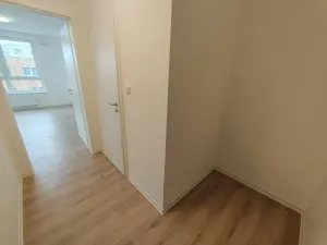Pronájem bytu 1+kk, Praha - Ruzyně, Stočesova, 37 m2