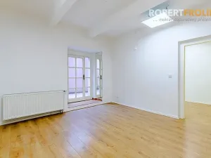 Pronájem bytu 2+kk, Praha - Bubeneč, Eliášova, 55 m2