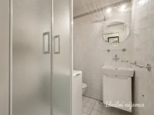 Pronájem bytu 1+1, Praha - Bohnice, Hlivická, 38 m2