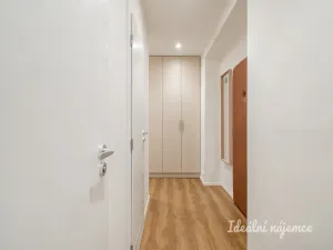 Pronájem bytu 2+1, Praha - Břevnov, Nad Kajetánkou, 53 m2