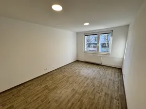 Prodej bytu 1+1, Zlín, Javorová, 35 m2