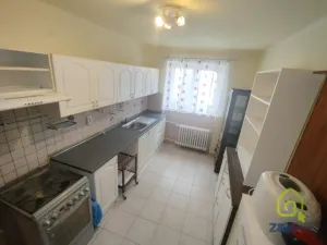 Prodej bytu 2+1, Březová, Hlavní, 55 m2