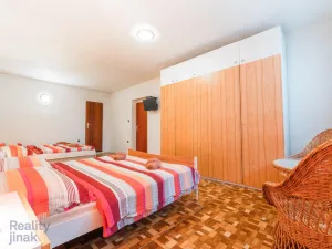 Prodej rodinného domu, Dolní Dunajovice, Hlavní, 187 m2