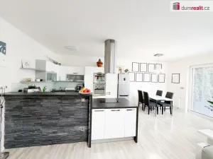 Pronájem rodinného domu, Praha - Březiněves, Za sadem, 180 m2