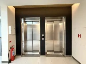 Pronájem bytu 1+kk, Praha - Hrdlořezy, V třešňovce, 40 m2