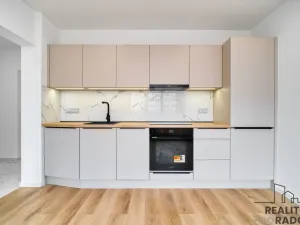 Pronájem bytu 2+kk, Ostrava - Poruba, Vietnamská, 41 m2