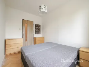 Pronájem bytu 2+kk, Praha - Michle, V zápolí, 39 m2