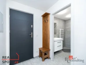 Prodej rodinného domu, 213 m2