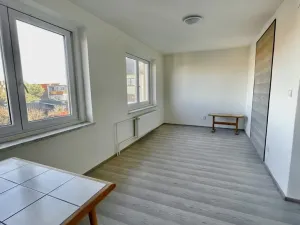 Pronájem bytu 2+1, Uherské Hradiště - Jarošov, Na Návsi, 50 m2